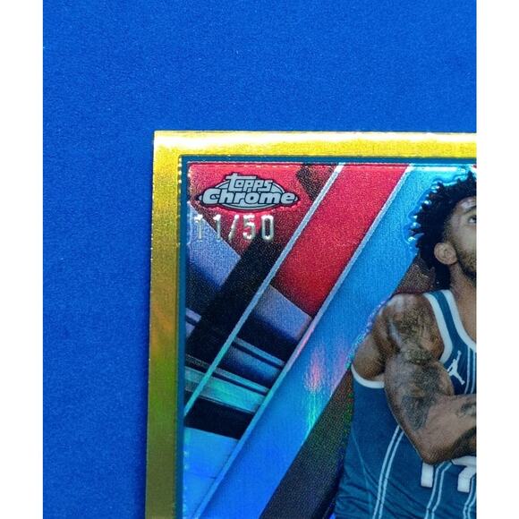Leaky Black Topps Chrome #51 2023-24 Gold Refractor Rookie Card SSP 11/50 - Picture 5 of 9